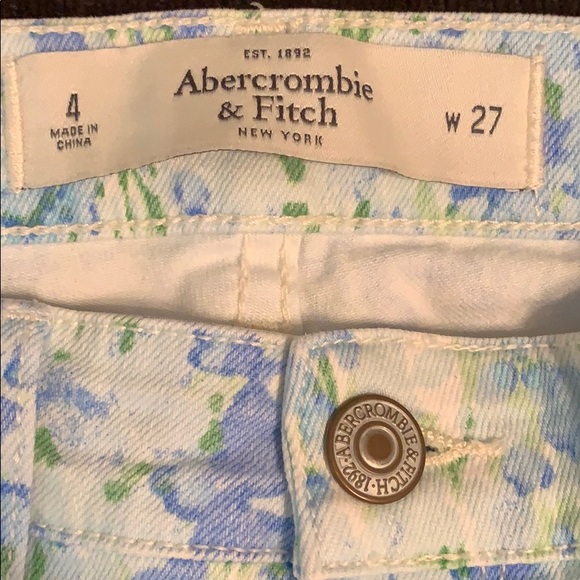 Girls Abercrombie Fitch Capris - Picture 2 of 5